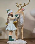 Statuetta decorativa bambina con cervo 17x12x22 cm
