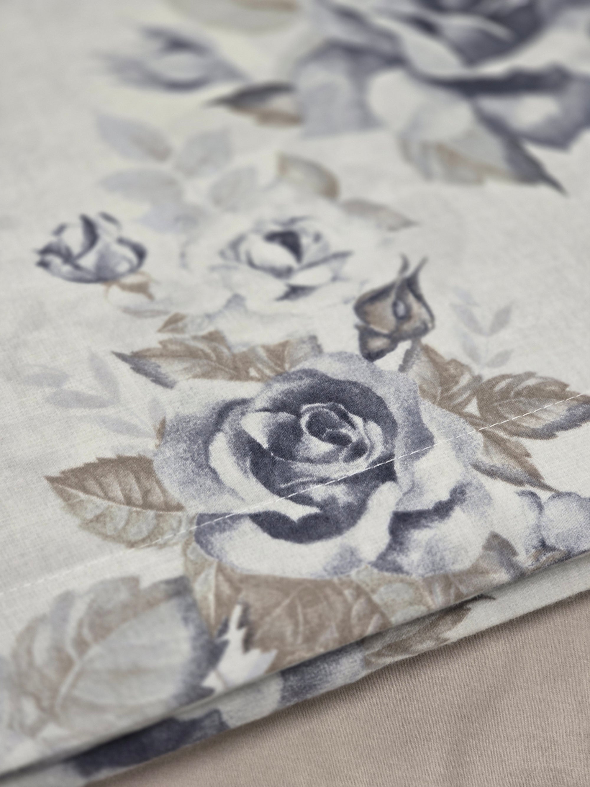 Completo lenzuola caldo cotone Rose in garden