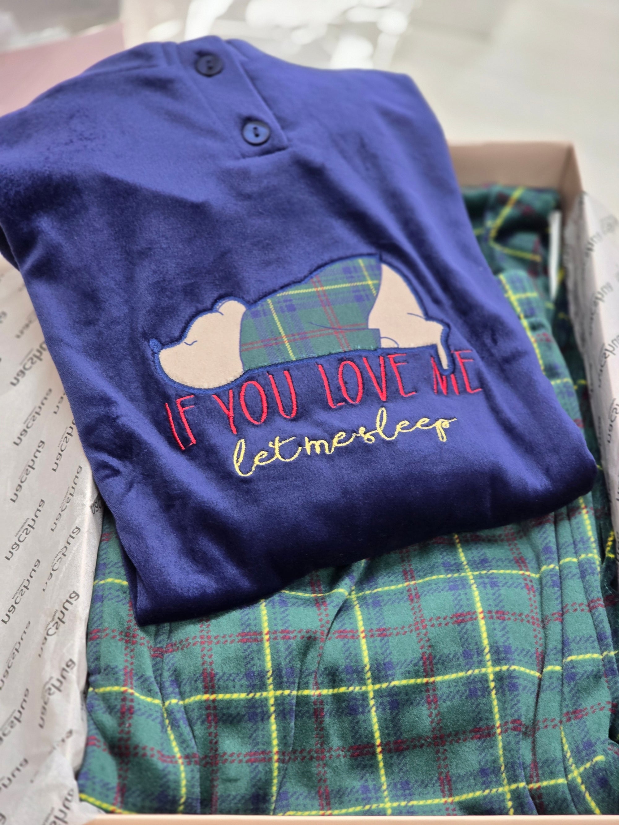 Pigiama in coral if you love me let me sleep