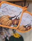 Coppia presine zucche autunno