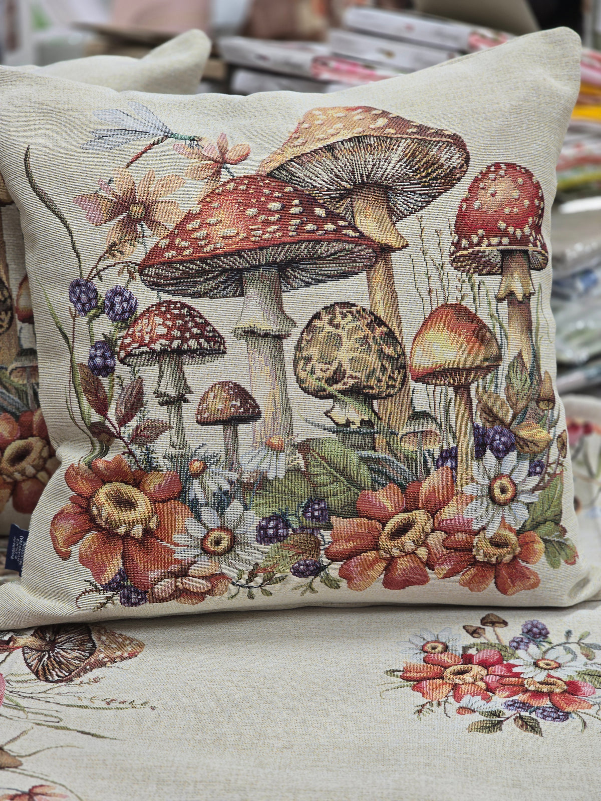Cuscino arredo funghetti gobelin 45x45 cm