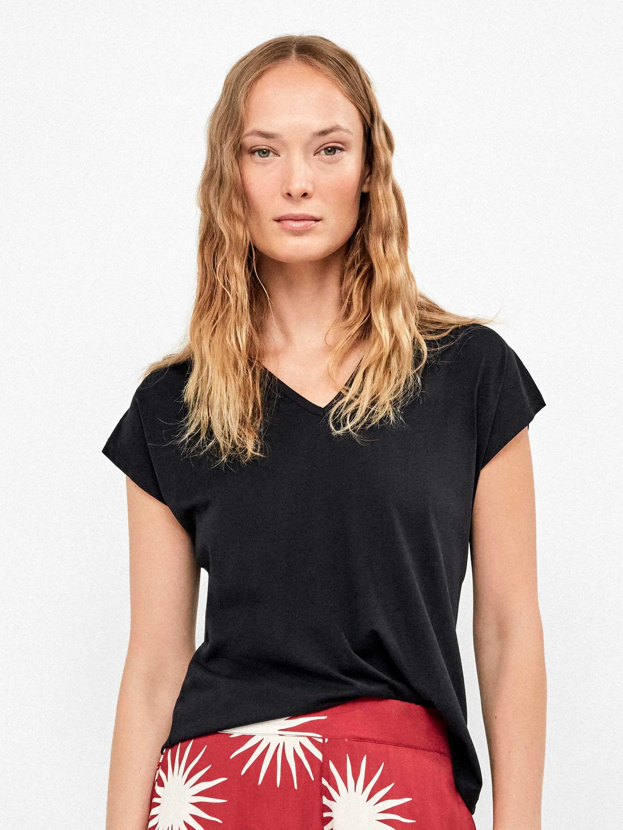 T-shirt basic scollo v Freschissima