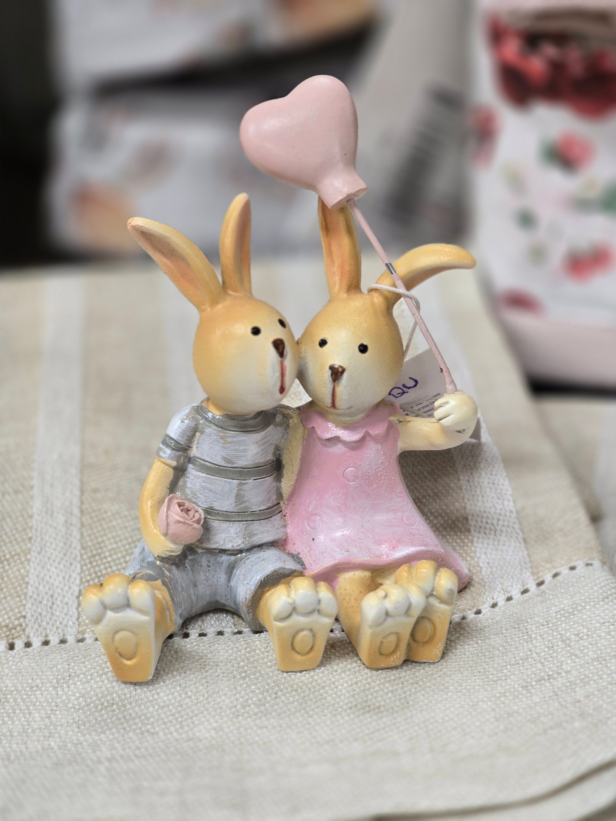 Coppia di Coniglietti Decorativi con Cuore