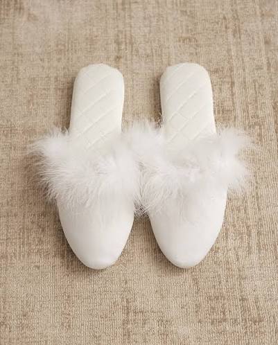 Ciabatte sposa bride chiuse con piume