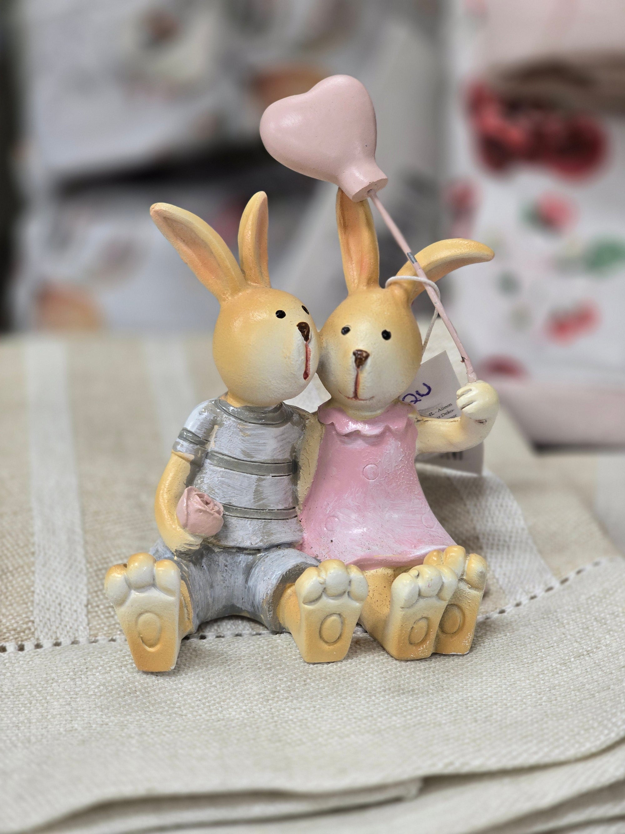 Coppia di Coniglietti Decorativi con Cuore