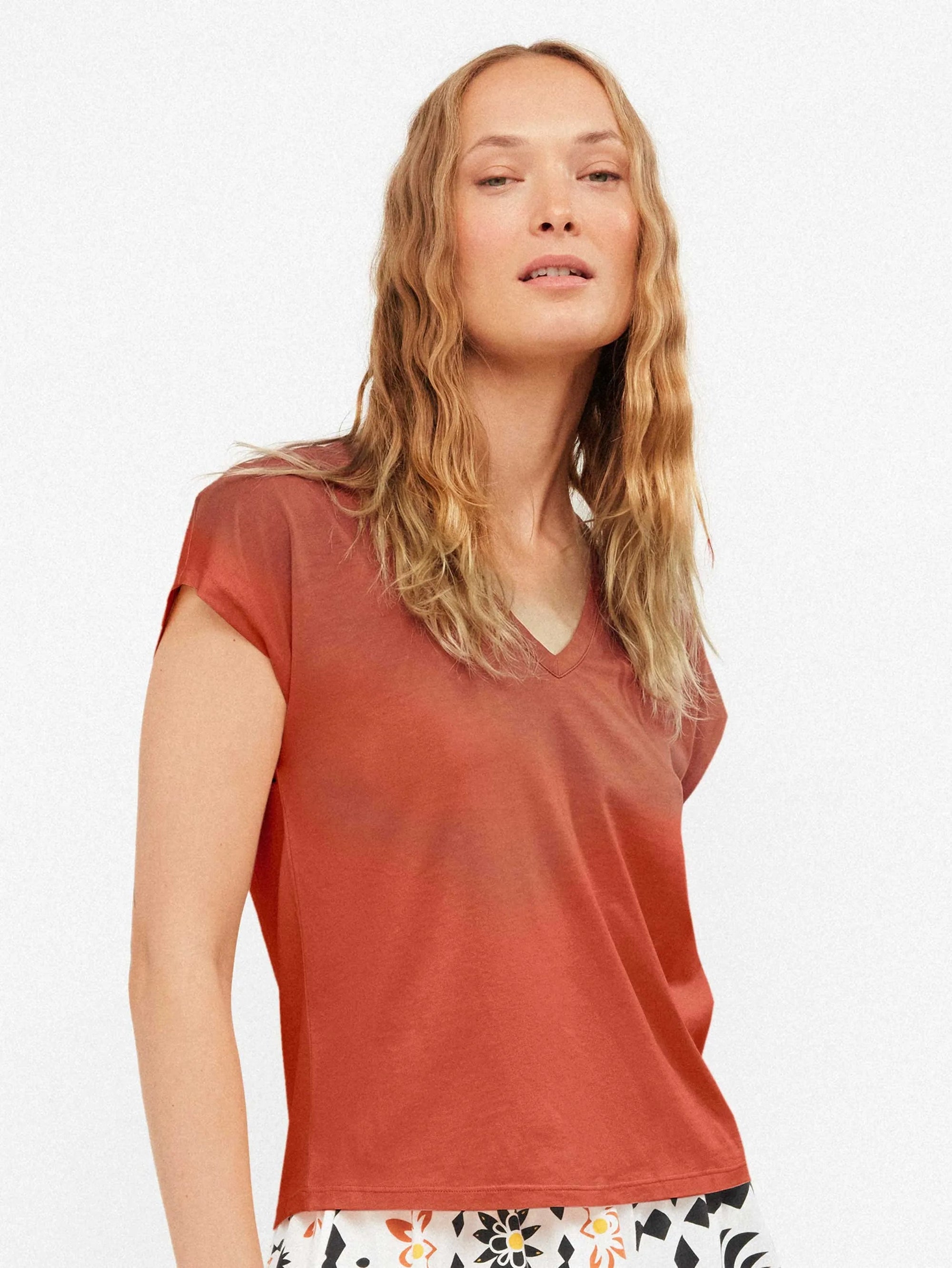 T-shirt basic scollo v Freschissima Ruggine