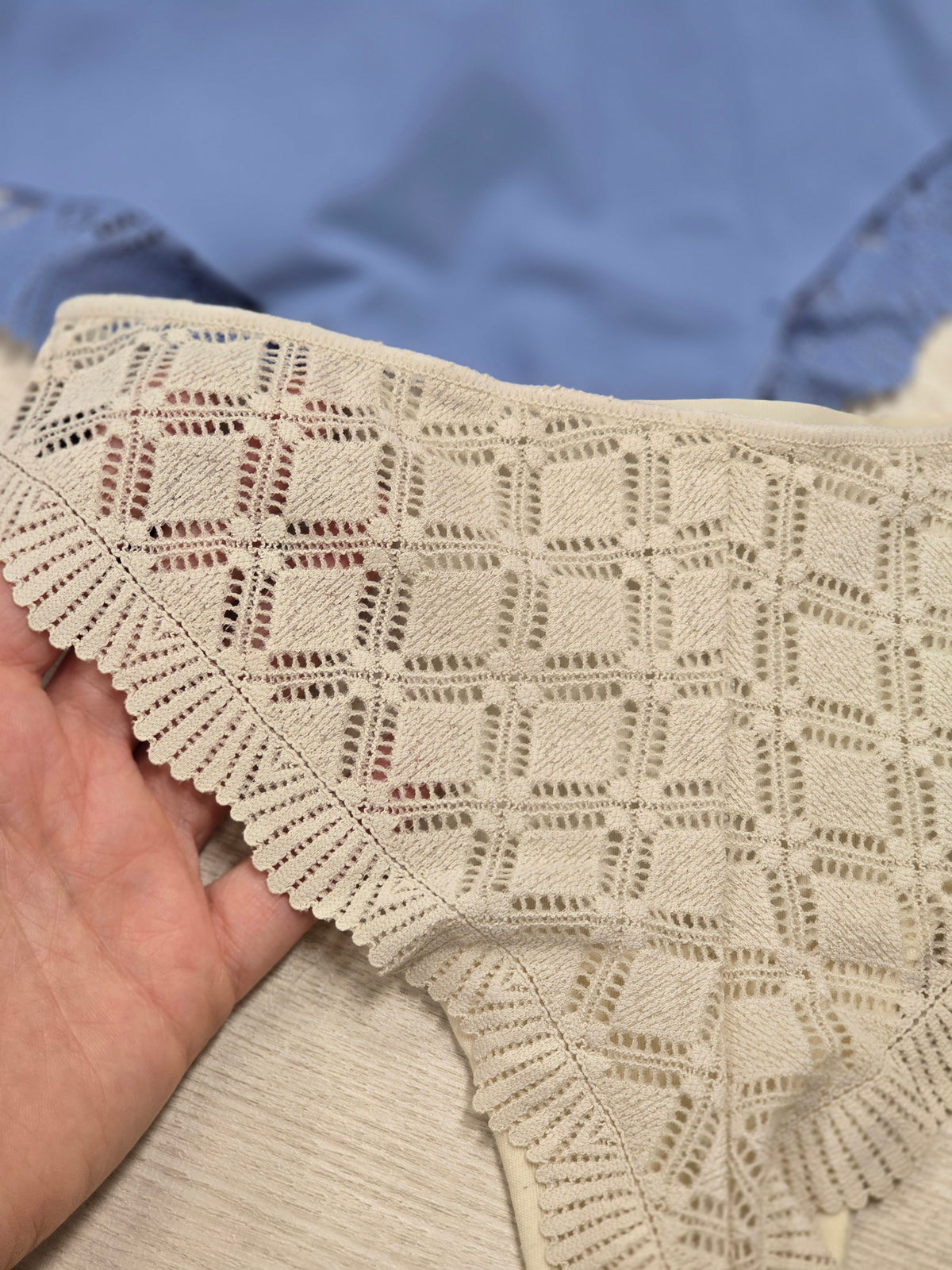 Tris brasiliana crochet effetto maglia senza cuciture